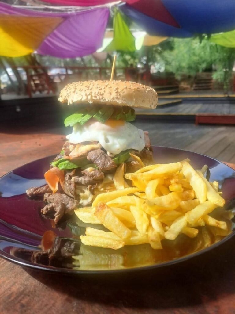 533057930 18025811933705883 3690976813892991579 n.webp 768x1024